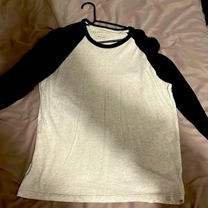 AERO LOUNGE LONG SLEEVE. Never worn with tags